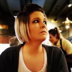 Meet your Posher, Crystal